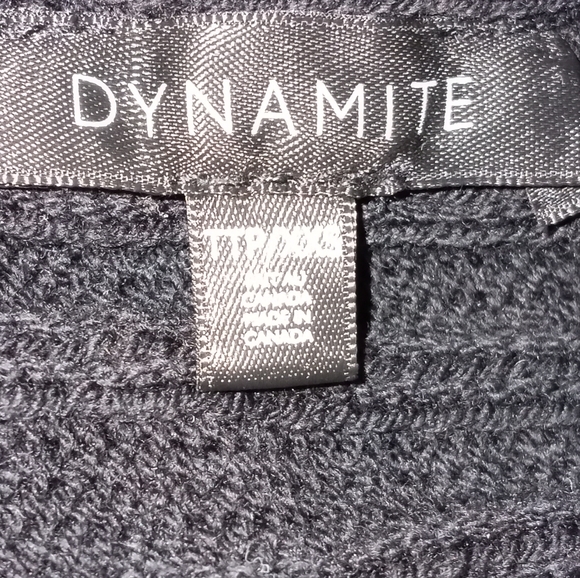 Dynamite cropped bell sleeve sweater. Xxs. Good Used condition.  Worn once. - Picture 4 of 7